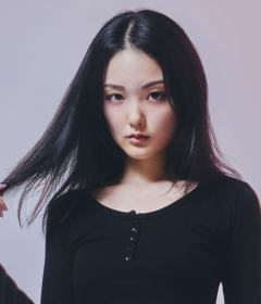 東京外国人モデル事務所アクアモデル所属の日本人モデルのアンズ