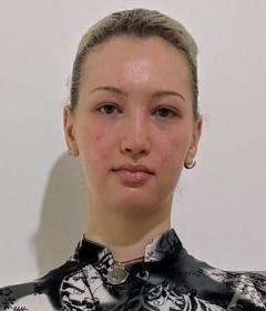 東京外国人モデル事務所アクアモデル所属の白人モデルのアレックシア