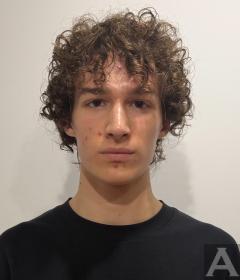 東京外国人モデル事務所アクアモデル所属の白人モデルのアルトウ－ル