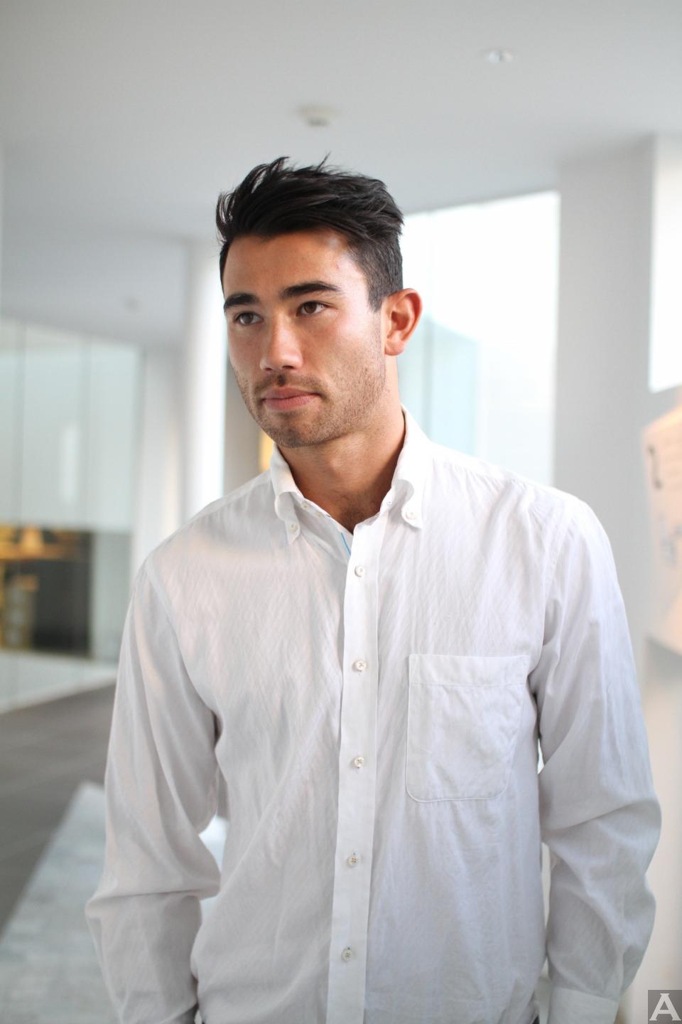 外国人モデル事務所　アクアモデル　男性モデル　ハリー