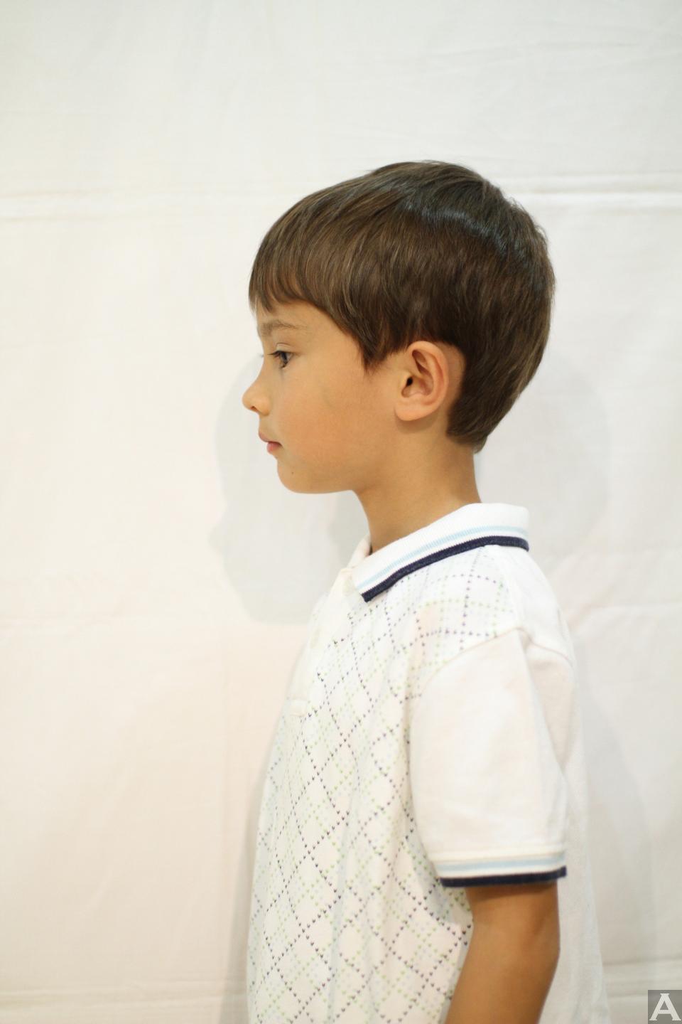 アーロン 東京　外国人モデル　外国人モデル事務所　アクアモデル