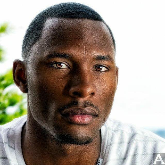 ブランドン　東京　外国人モデル　外国人モデル事務所　アクアモデル