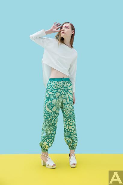 東京　外国人モデル事務所　外国人モデル　アクアモデル　ファッション   エレナ