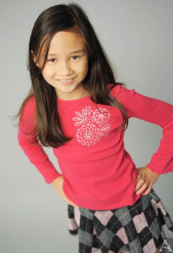 東京　外国人モデル　外国人モデル事務所 アクアモデル 　 白人 　アジアン　ハーフ　キッズ　リエ