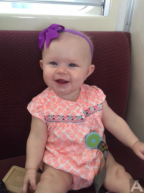 東京　外国人モデル　外国人モデル事務所 アクアモデル 　 白人 　ベイビー　ジェニファー