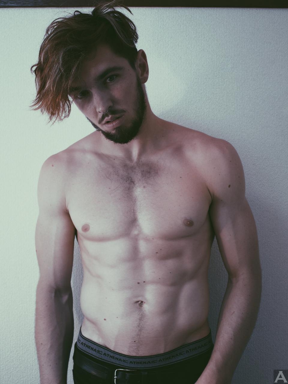 東京　外国人モデル　外国人モデル事務所 アクアモデル 白人 ファッション　フィットネス　ドラマ　ダンサー　モーリス