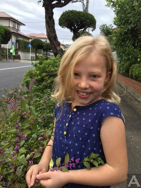 東京　外国人モデル　外国人モデル事務所 アクアモデル 　 白人 　キッズ　エリザベス