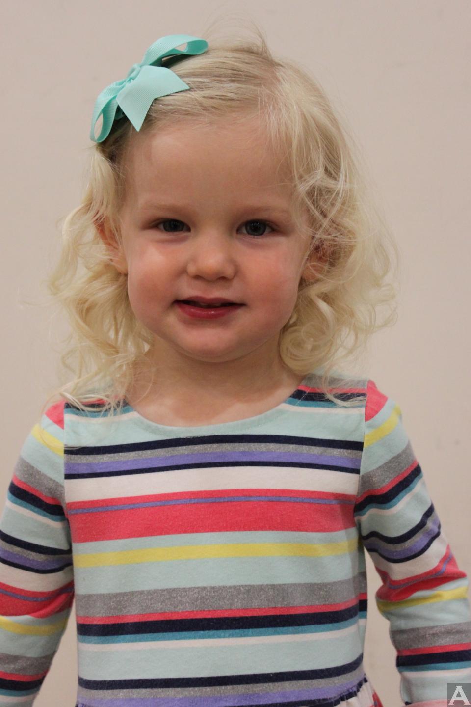 東京　外国人　モデル事務所　アクアモデル　キッズモデル　エルシー