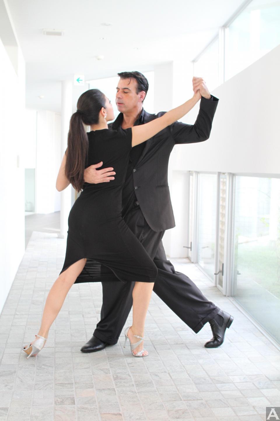 Tokyo Model Model Agency Acqua Models Hispanic Tokyo Tango dancer Guillermo