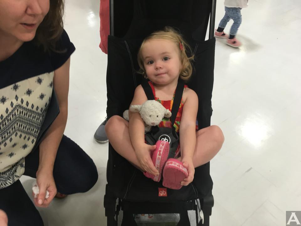 東京　外国人　モデル事務所　アクアモデル　白人 キッズ　スローン東京　外国人　モデル事務所　アクアモデル　白人 キッズ　スローン