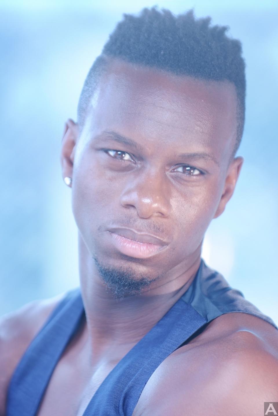 東京　外国人　モデル 事務所　アクアモデル　ファッション　白人 ティム