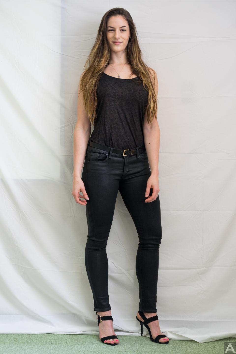 東京外国人モデル事務所アクアモデルの白人モデルミカエラ外国人モデル事務所アクアモデルの白人モデルミカエラ