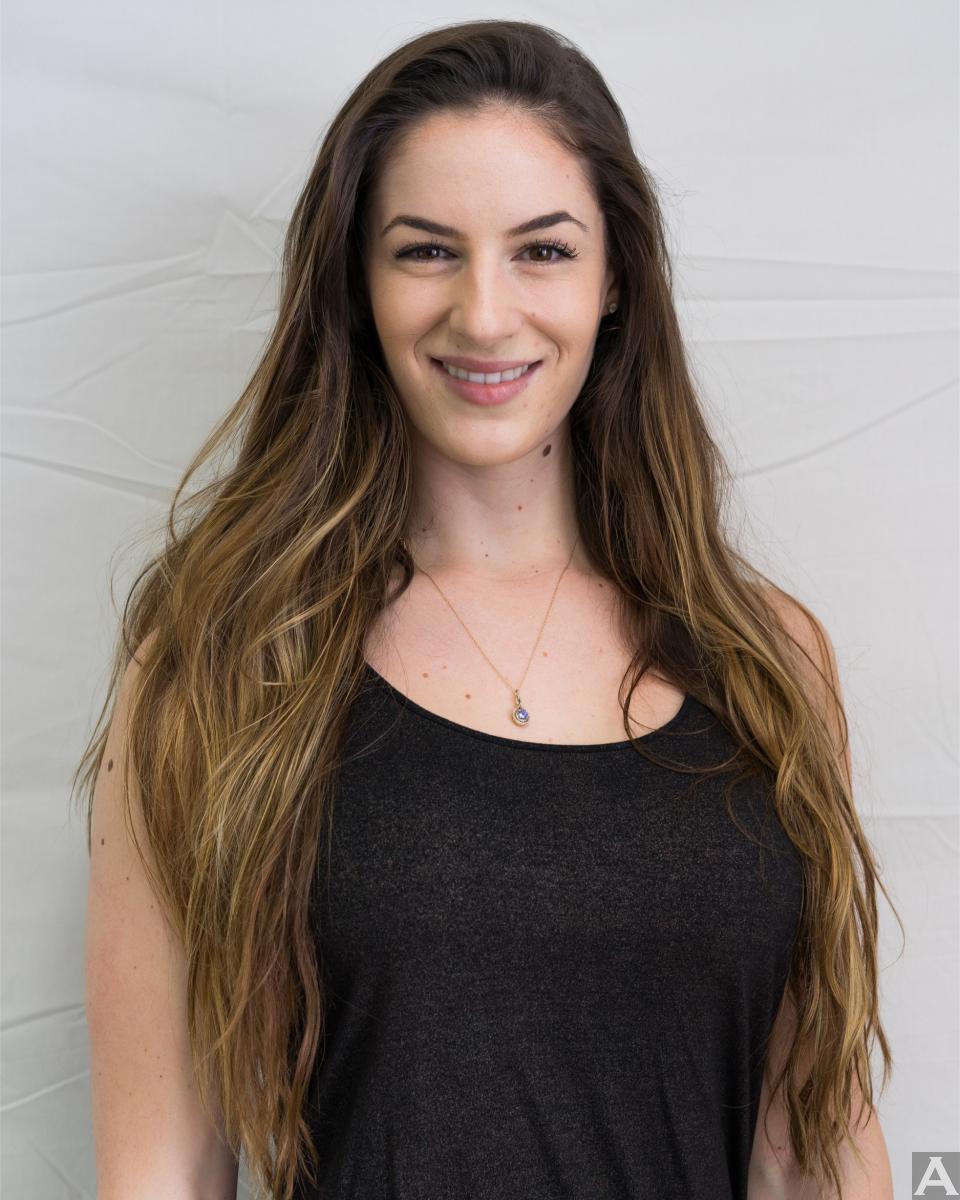 東京東京外国人モデル事務所アクアモデルの白人モデルミカエラ人モデル事務所アクアモデルの白人モデルミカエラ