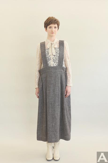 東京　外国人　モデル事務所　アクアモデル　ファッション　白人  ソフィー