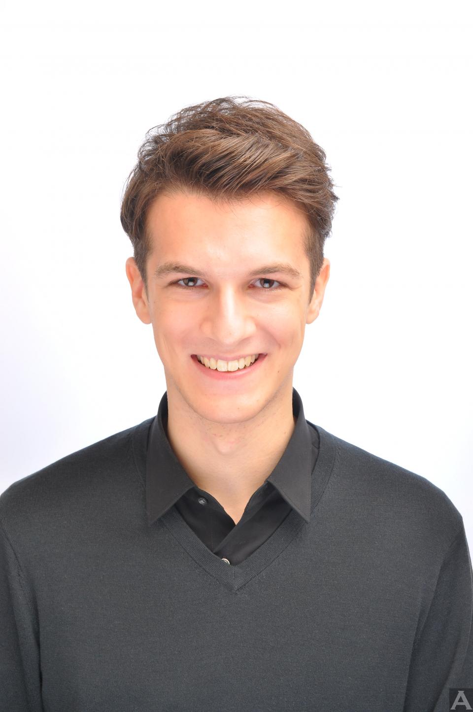 東京外国人モデル事務所アクアモデルの白人モデルダニエル