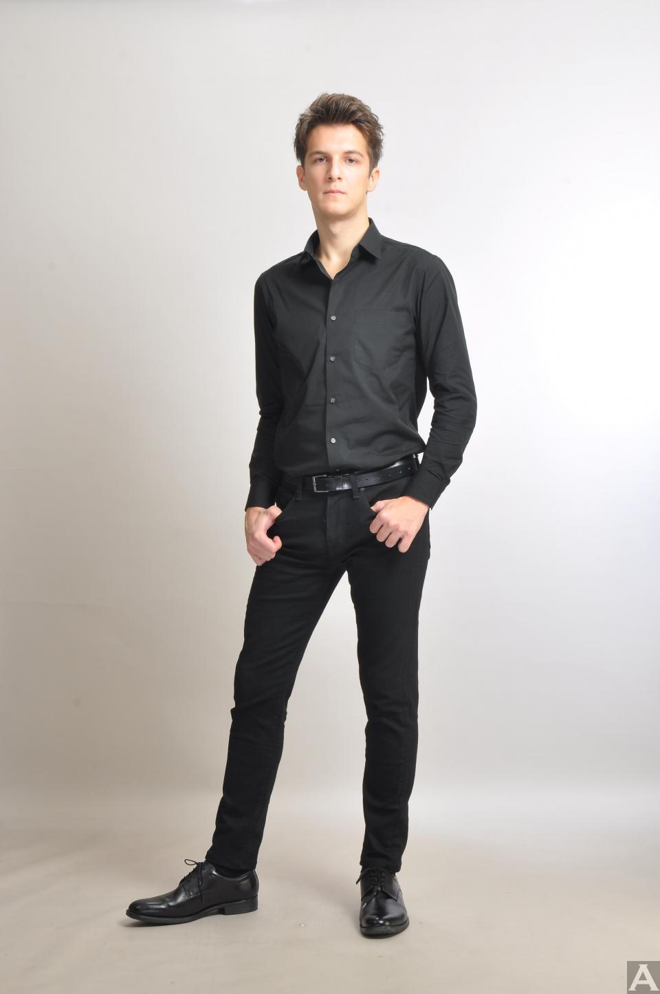 東京外国人モデル事務所アクアモデルの白人モデルダニエル