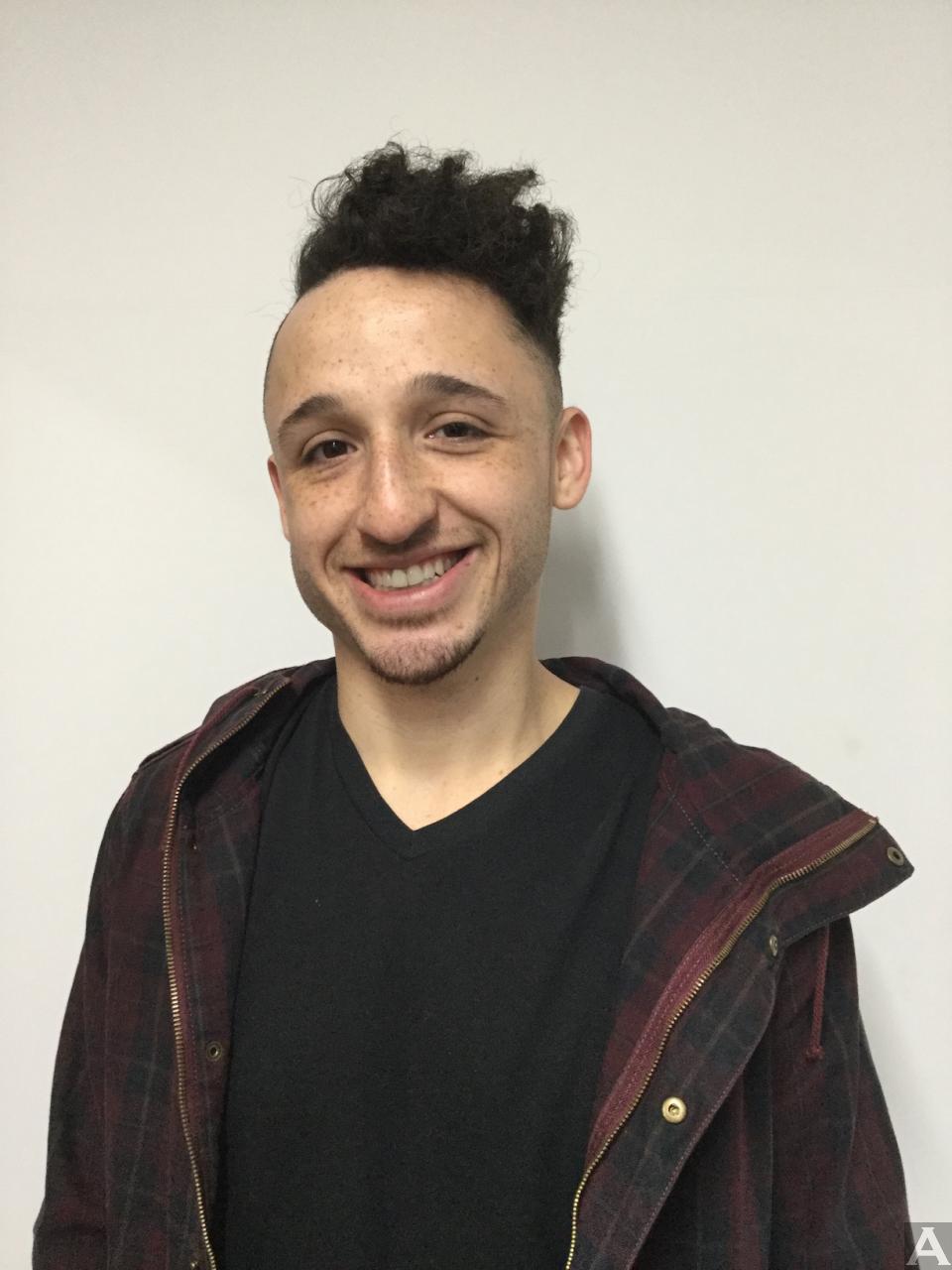 東京　外国人　モデル事務所　アクアモデル　ファッション　白人 ドレ