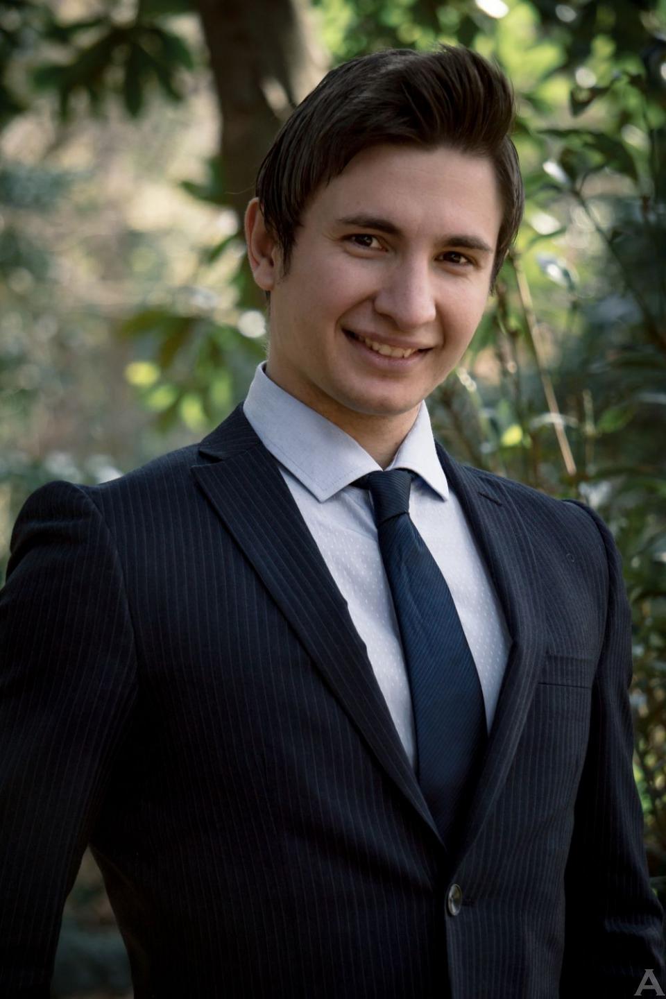 東京外国人モデル事務所アクアモデルの白人モデルアントニオ