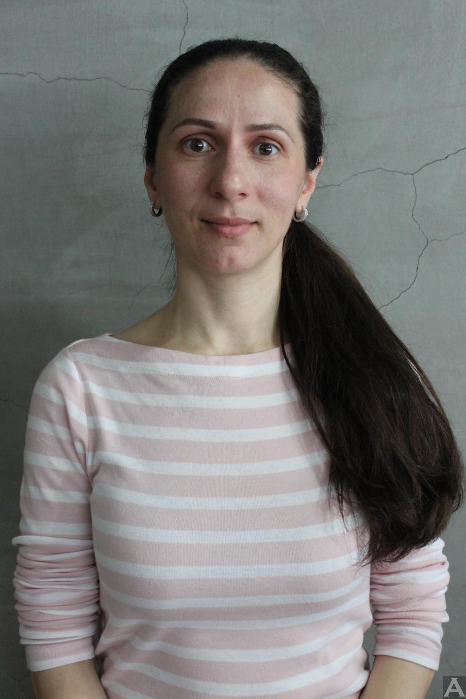 東京　外国人モデル　外国人モデル事務所　アクアモデル　ラリサ