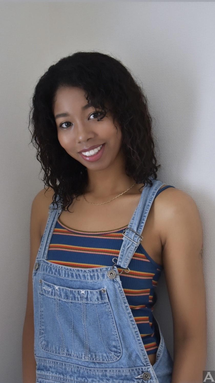 東京外国人モデル事務所アクアモデルのハーフモデルエターニティアイ