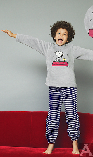 東京　外国人　モデル 事務所　アクアモデル　ファッション　白人 シロ