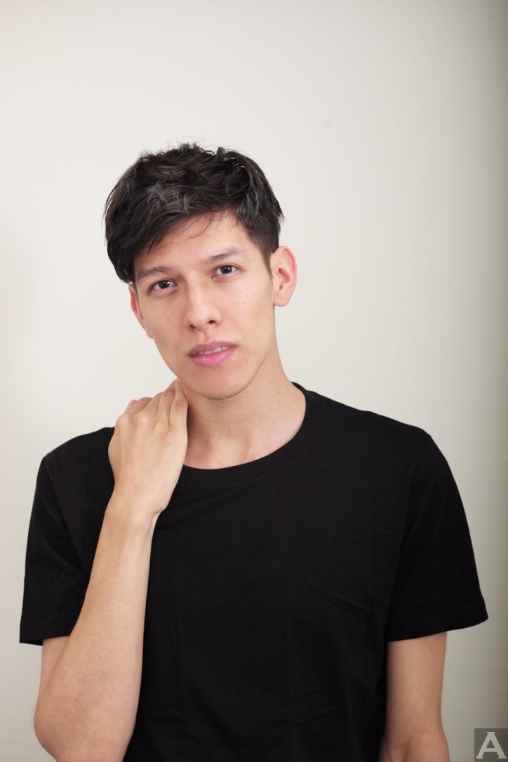 東京　外国人　モデル事務所　アクアモデル　白人　クリスチャン