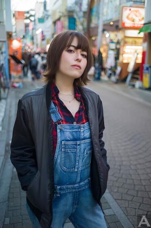 東京　外国人　モデル事務所　アクアモデル　白人　ハーフ　メグ