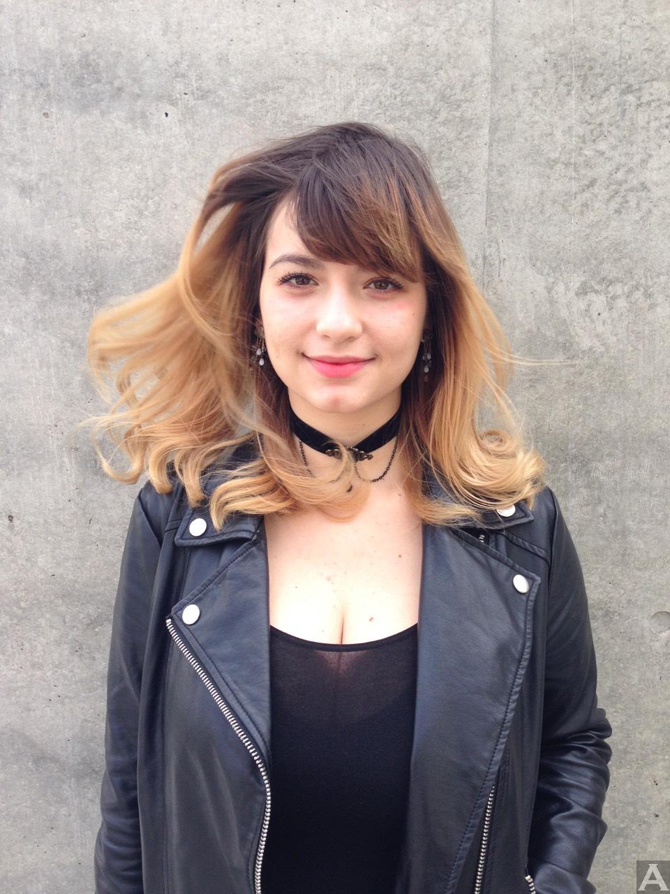 Tokyo model agency ACQUA MODELS Ana C plus size 