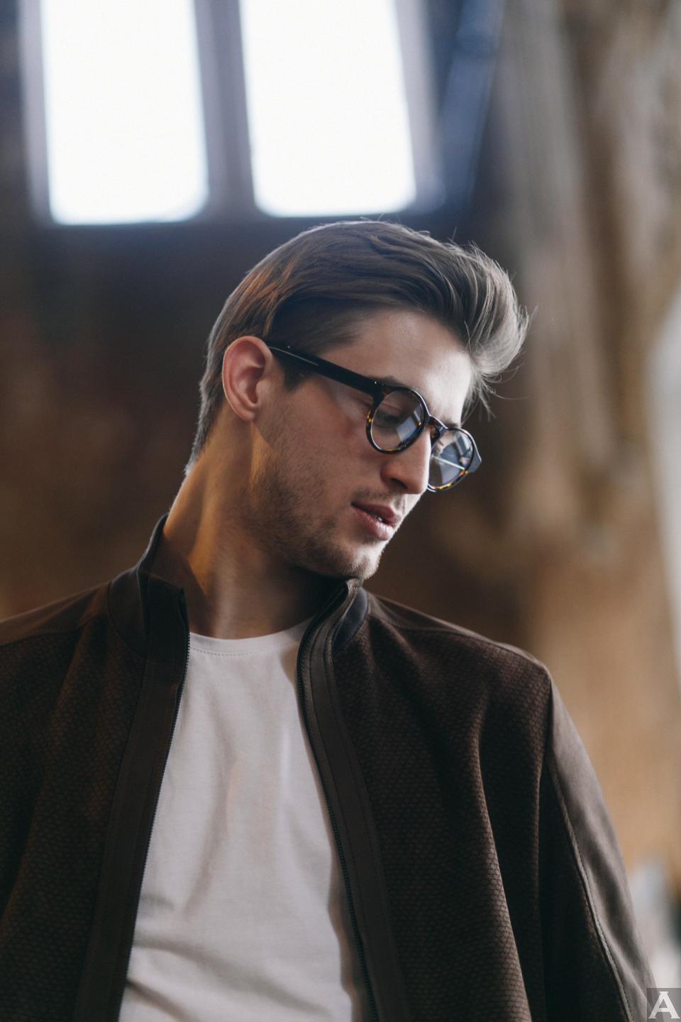 東京外国人モデル事務所アクアモデルの白人モデルニキータ