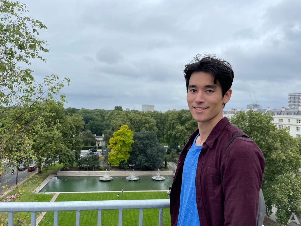 東京外国人モデル事務所アクアモデ所属ハーフロビー