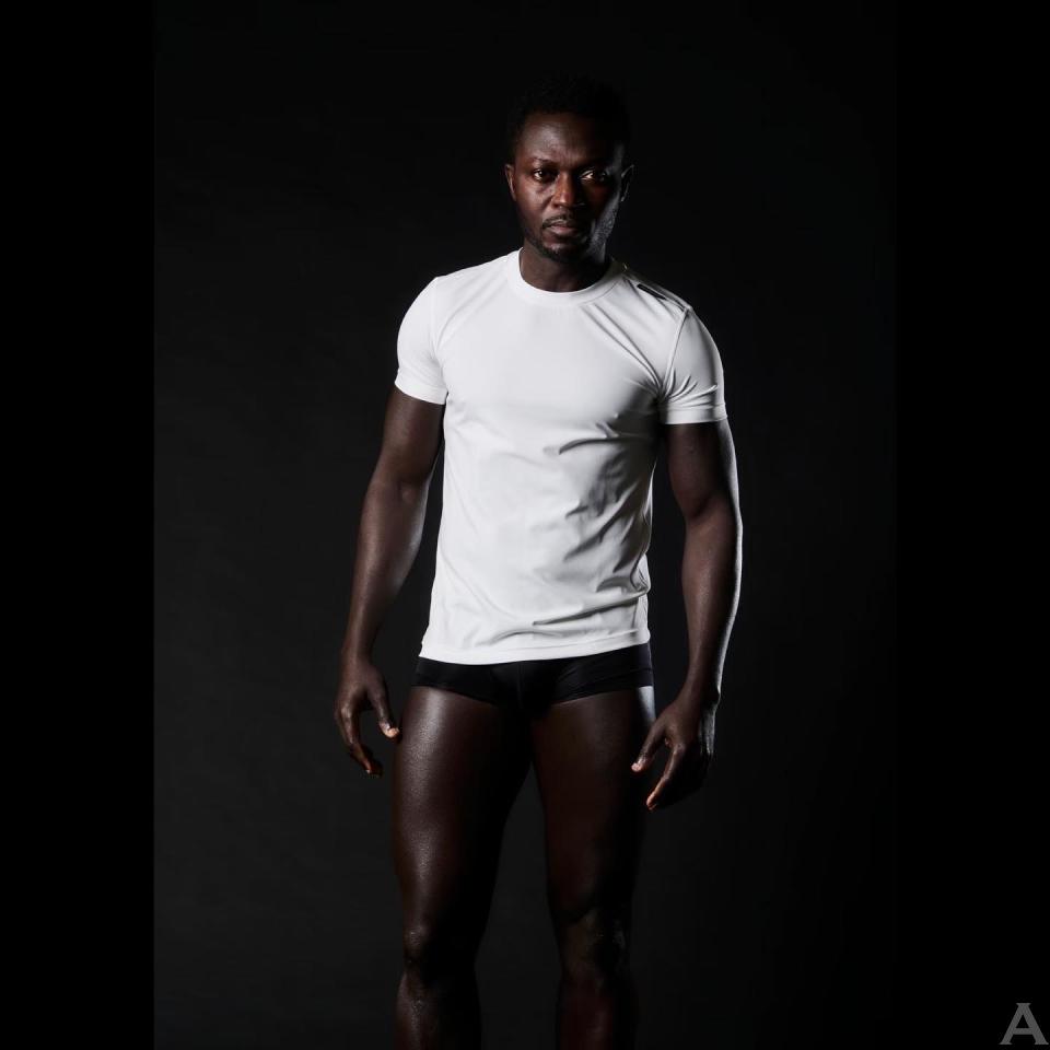 東京外国人モデル事務所アクアモデル所属のフィットネス黒人モデルメイヤ