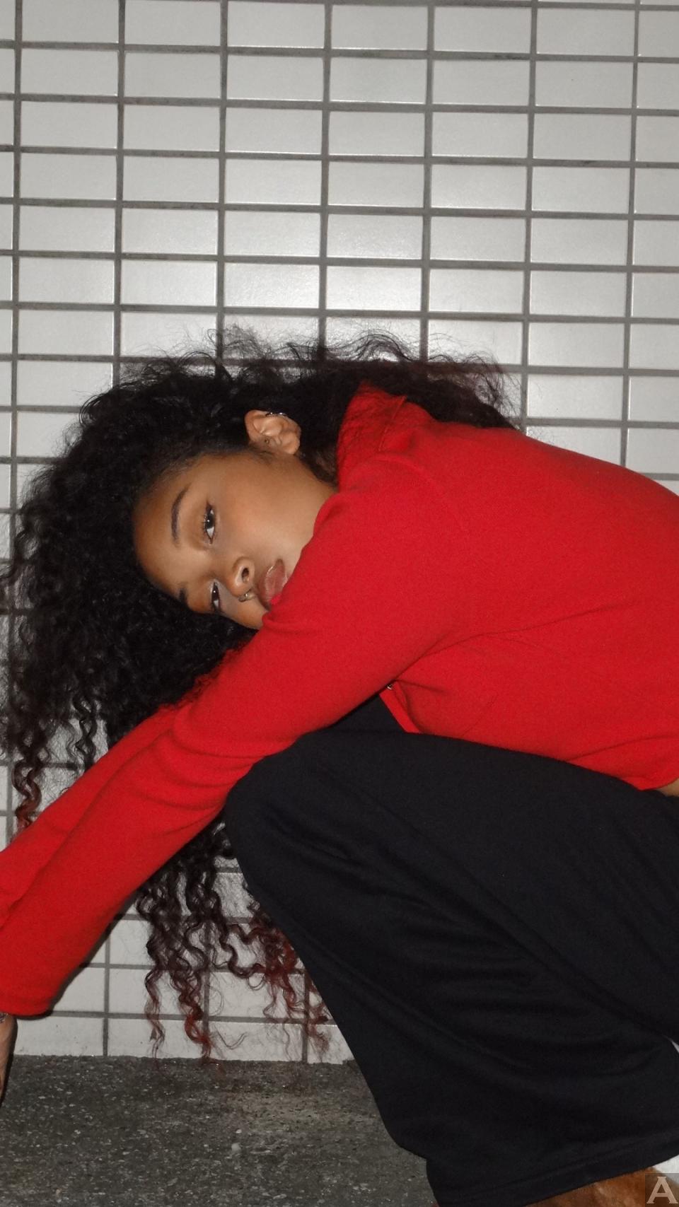 東京外国人モデル事務所アクアモデル所属のハーフモデルのアイリン