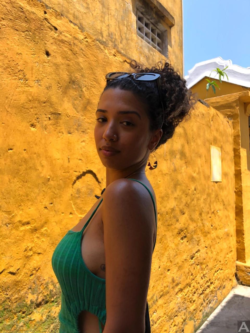 東京外国人モデル事務所アクアモデル所属のハーフモデルのヴァレンティナ