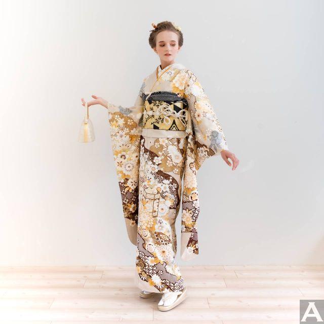 東京外国人モデル事務所アクアモデルの白人女性モデルサーシャ