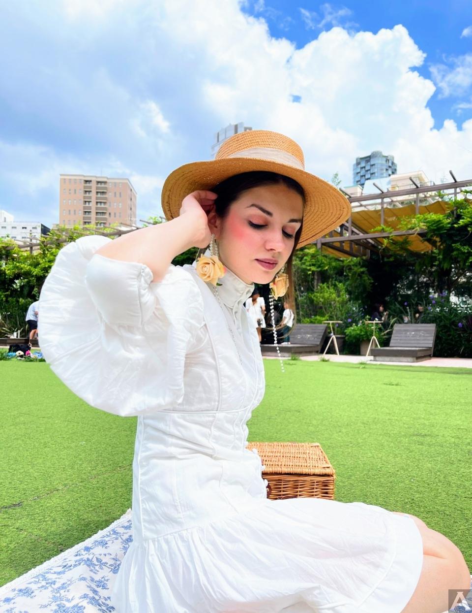 東京外国人モデル事務所アクアモデル所属の白人モデルのアレックス