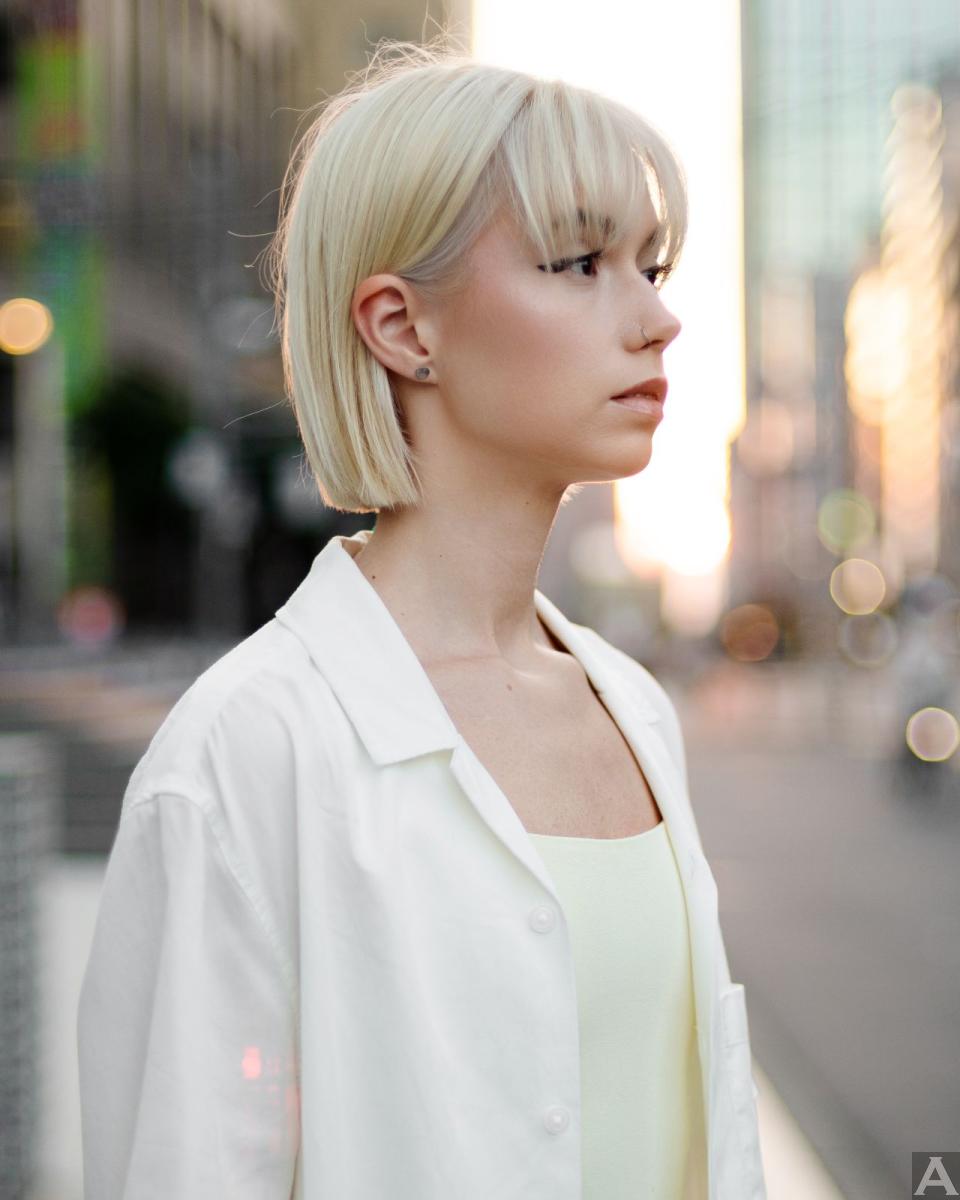 東京外国人モデル事務所アクアモデルの白人モデルディアナ