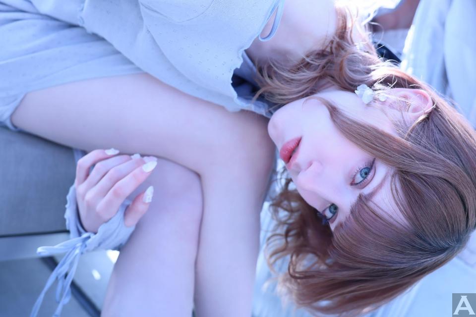 東京外国人モデル事務所アクアモデル事務所所属の白人モデルのハイディ