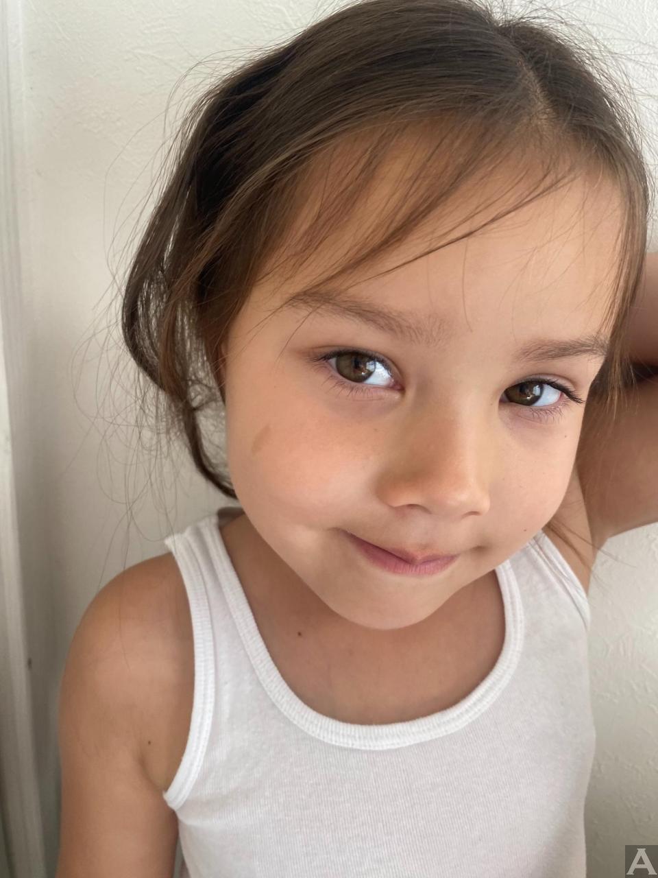 東京外国人モデル事務所アクアモデル所属のキッズモデルのジェマ