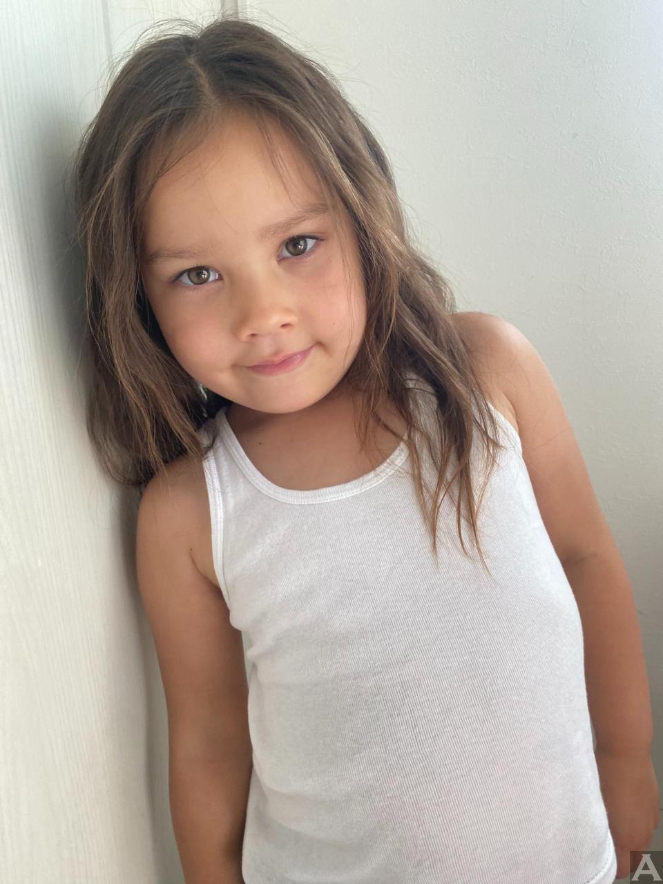 東京外国人モデル事務所アクアモデル所属のキッズモデルのジェマ