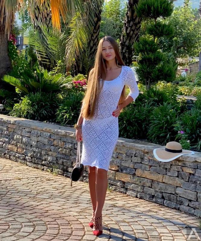 東京外国人モデル事務所アクアモデル所属の白人モデルのダリア