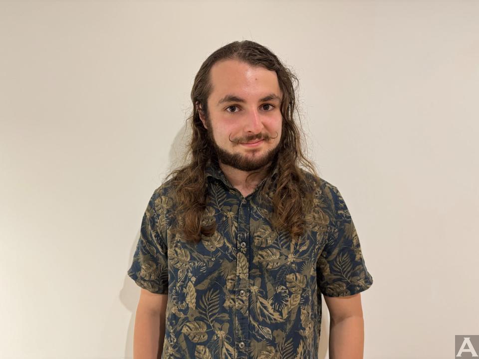 東京外国人モデル事務所アクアモデル所属の白人モデルのタンギー