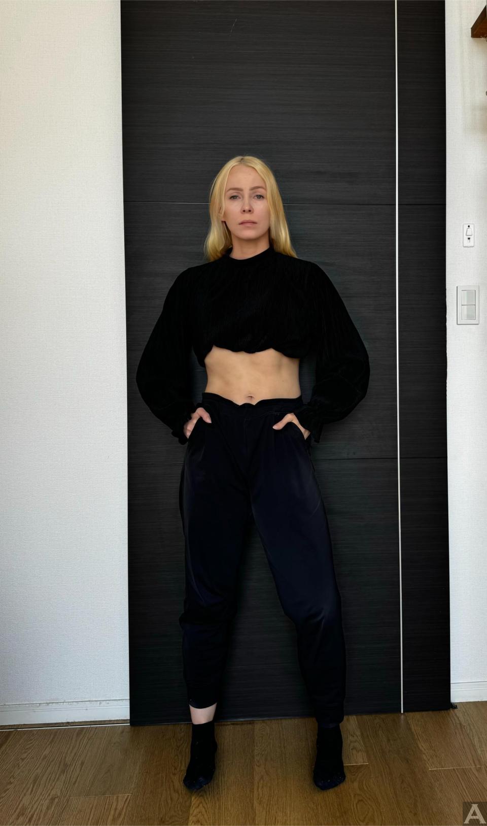 東京外国人モデル事務所アクアモデル所属の白人モデルのロビーサ