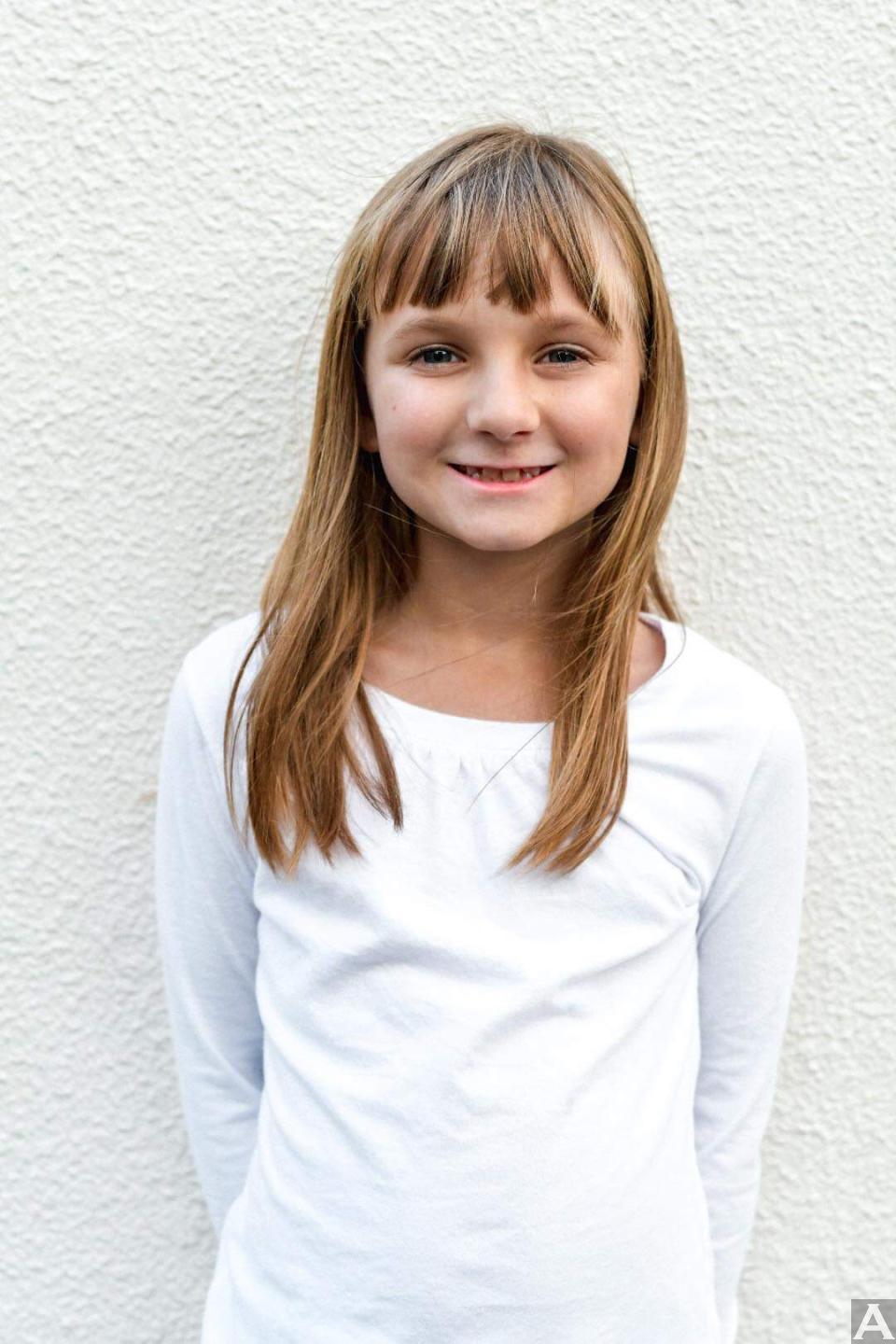 東京外国人モデル事務所アクアモデルの白人キッズモデルベラ