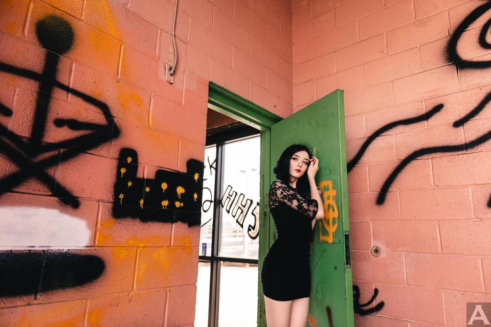 東京外国人モデル事務所アクアモデル所属の白人モデルのリア