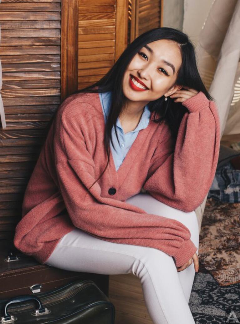 東京外国人モデル事務所アクアモデル所属のアジア人モデルのヨナ