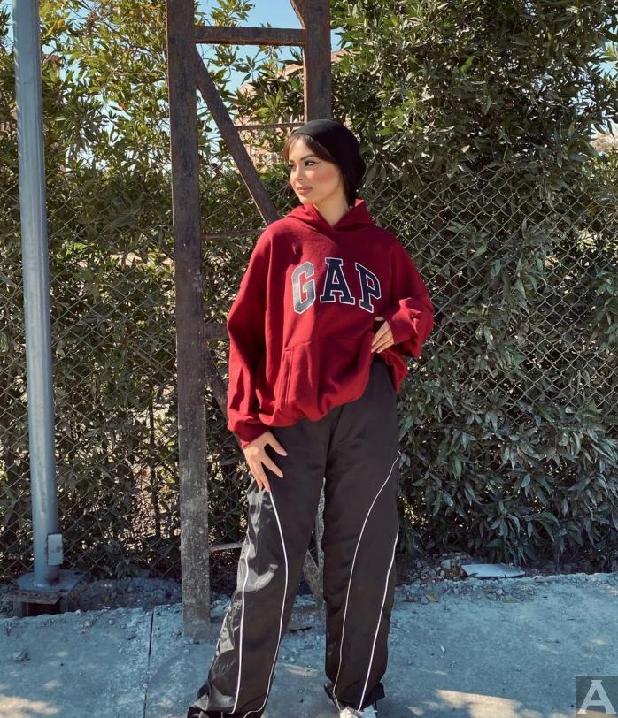 東京外国人モデル事務所アクアモデル所属のアラビックモデルのサルマ