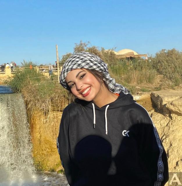 東京外国人モデル事務所アクアモデル所属のアラビックモデルのサルマ