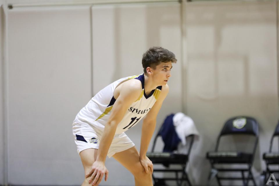 東京外国人モデル事務所アクアモデル所属の白人モデルのジュリアン