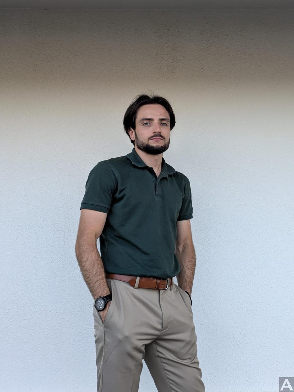 東京外国人モデル事務所アクアモデル所属の白人モデルのニキータ