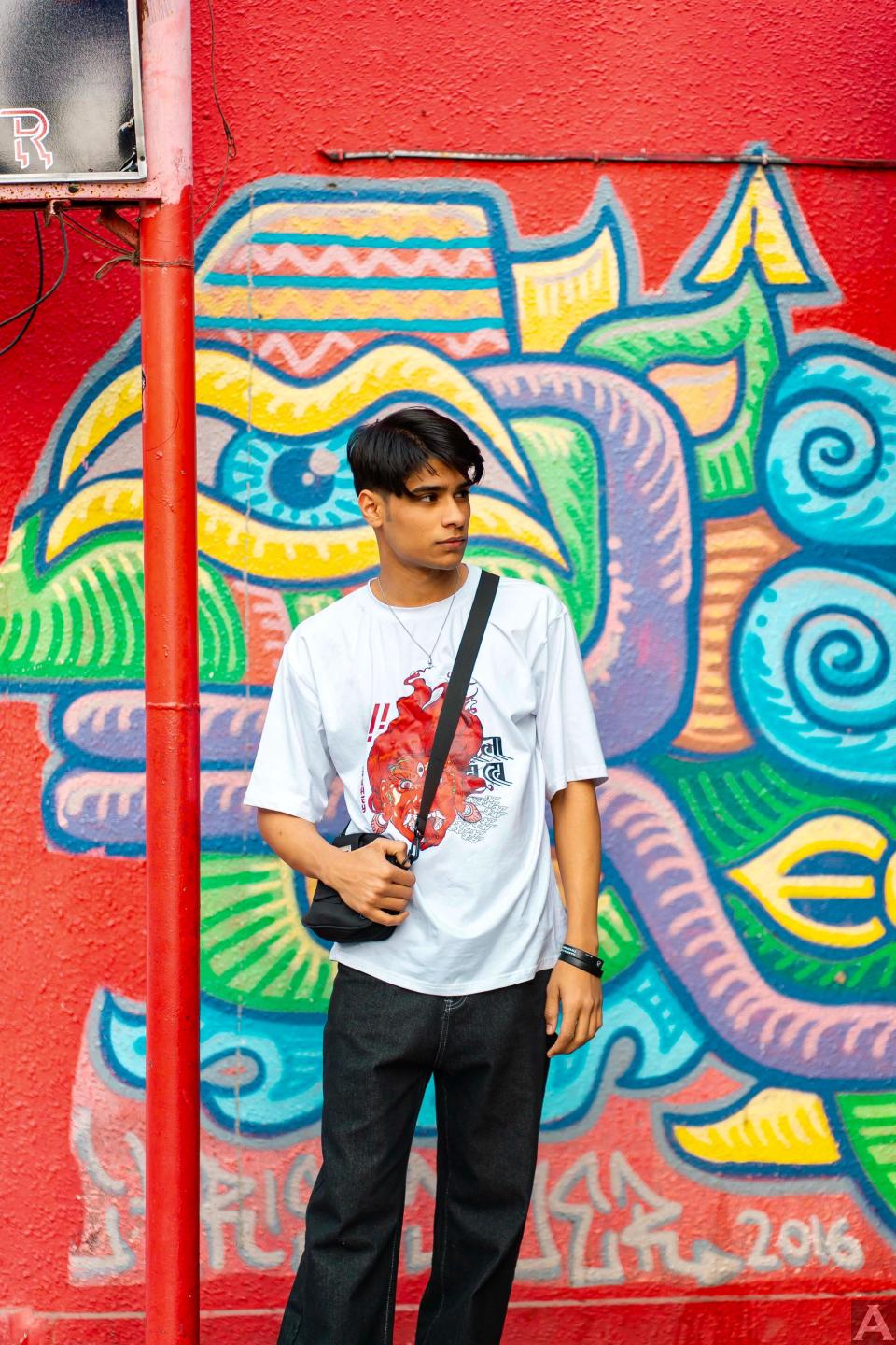 東京外国人モデル事務所アクアモデル所属のアジア人モデルのニーサン